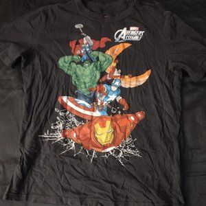 Boy's Marvel's Avengers T-Shirt Size M (12)